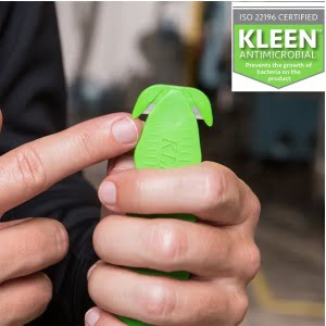 Cutter profesional pentru taierea ambalajelor, Klever KLEEN ™ Kutter, verde, lama din otel,  incorporata, in maner, pentru protectia mainilor utilizatorului, maner ergonomic, ISO 22196, tratat KLEEN™ Antimicrobial