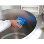 IGEAX_1012_Perie-rotunda-cu-maner-ergonomic-IGEAX-1012-pentru-curatarea-suprafetelor-curbate-neuniforme-industria-alimentara-HACCP-FDA_1